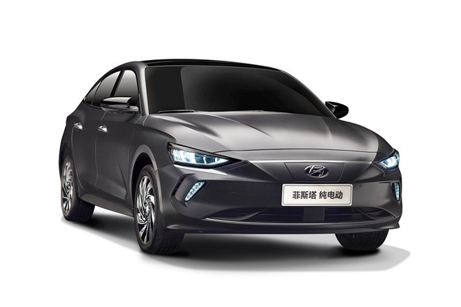 Hyundai Elantra phiên bản chạy điện còn có tên Lafesta EV tại Trung Quốc.