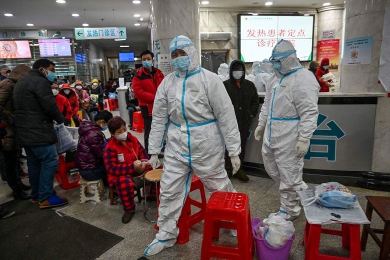 Quang cảnh tại một trung tâm y tế ở Vũ Hán, Trung Quốc (Ảnh: AFP).