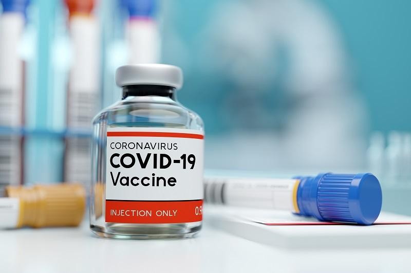 Việc phê duyệt phác đồ tiêm hai liều vaccine của Cơ quan quản lý sản phẩm y tế Quốc gia Trung Quốc được dựa trên kết quả hai tháng thử nghiệm lâm sàng giai đoạn cuối ở bên ngoài. Ảnh: Shutterstock.