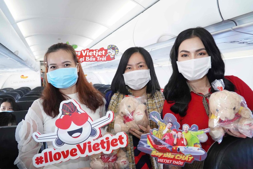 Trao yêu thương cho một nửa thế giới, Vietjet tung vé khuyến mại 0 đồng bay khắp Việt Nam