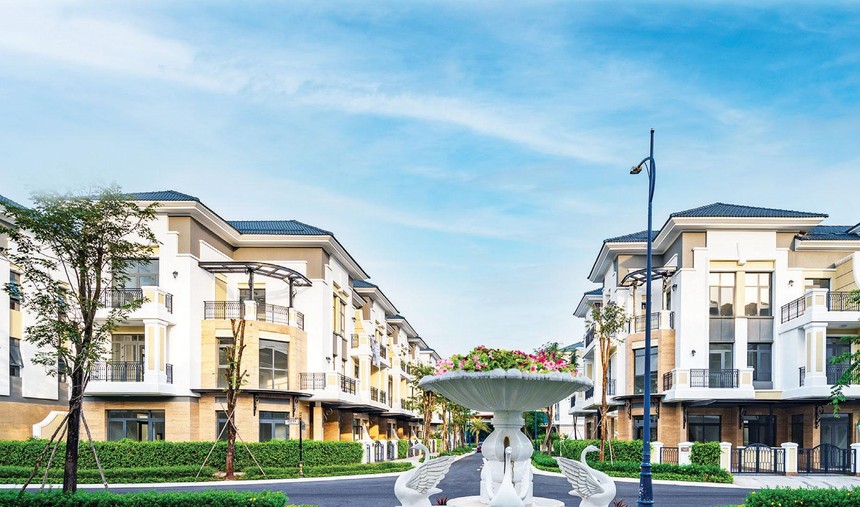 Nhà liên kế & biệt thự Verosa Park đẳng cấp 5 sao của KDH, đã bán gần hết 100%, bắt đầu bàn giao vào tháng 5/2020.