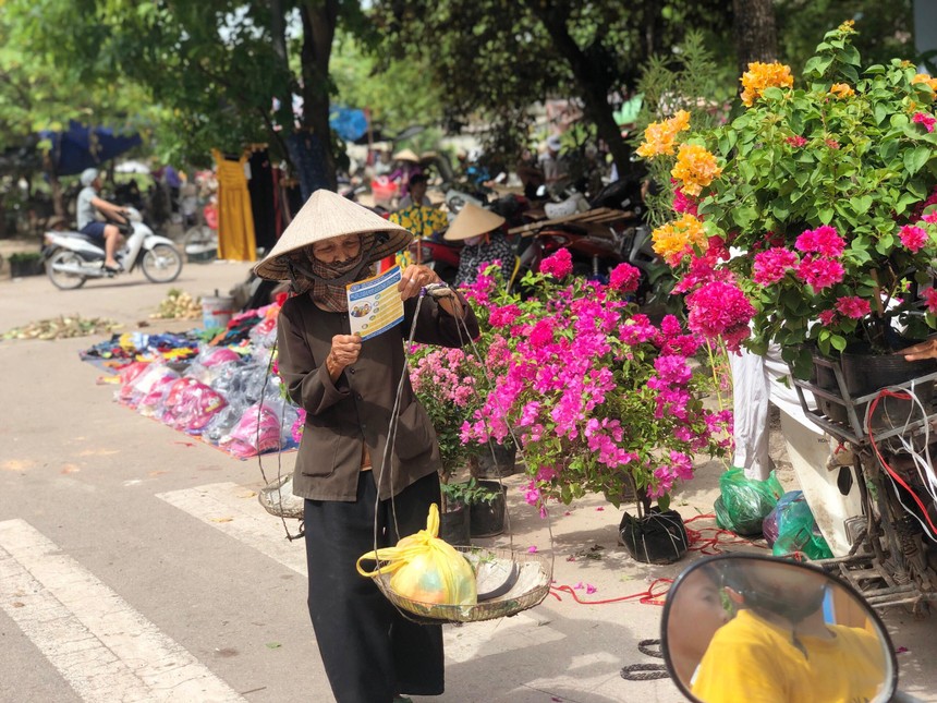 Tham gia BHXH tự nguyện để có lương hưu và thẻ BHYT chăm sóc sức khỏe khi về già (nguồn: BHXH Bắc Giang).