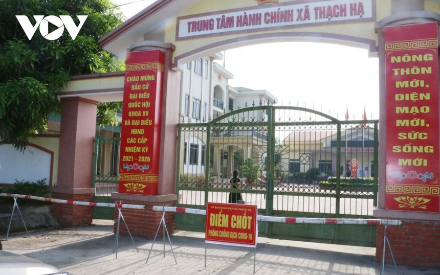 Hiện trung tâm hành chính xã Thạch Hạ đã được phong tỏa liên quan đến ca mắc Covid-19 mới.