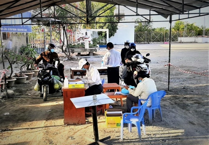 Tỉnh Cà Mau mở các hoạt động nội tỉnh nhưng tiếp tục siết chặt quản lý người, phương tiện vào địa bàn.