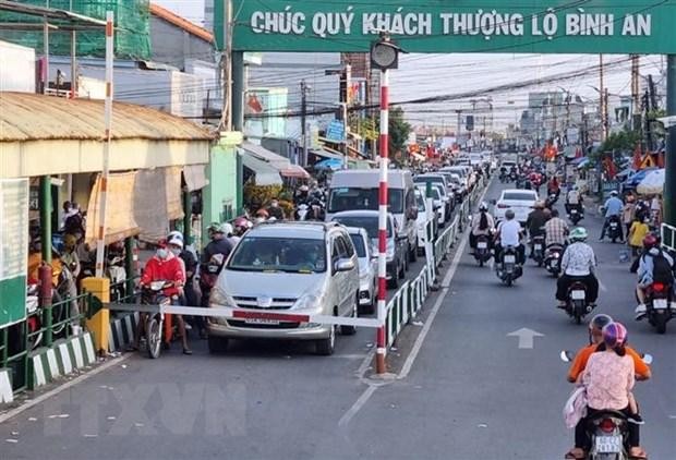 Người dân “nối đuôi” nhau về Thành phố Hồ Chí Minh sau kỳ nghỉ Tết Nguyên đán. (Ảnh: TTXVN phát).