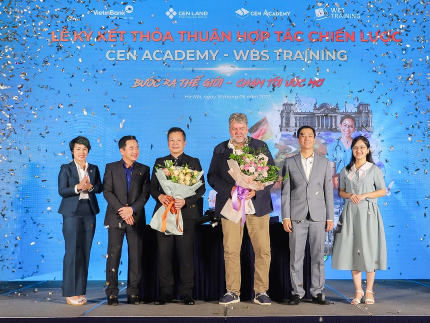 Hợp tác chiến lược giữa Cen Land và WBS Training.