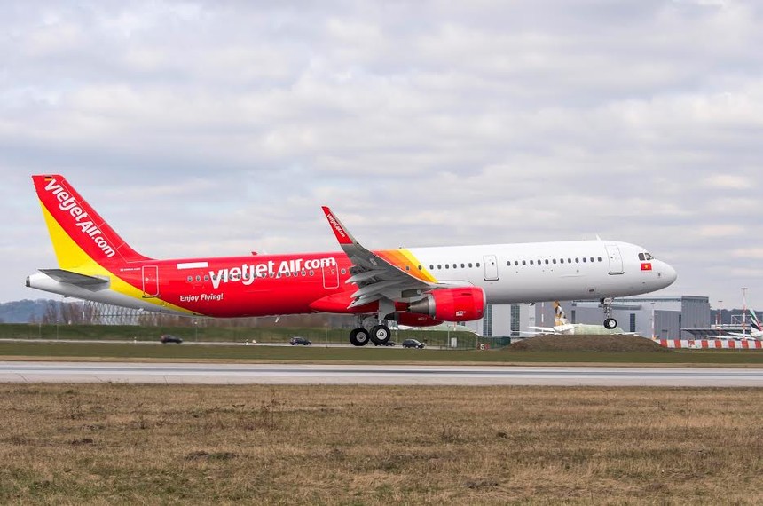 Vietjet “bay” cùng ngôi sao DJ Martin Garrix trong đêm nhạc EDM hoành tráng nhất Việt Nam