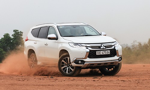 Pajero Sport mới tập trung cải tiến thiết kế, tính năng lái và khả năng vận hành nhờ kinh nghiệm từ các cuộc đua địa hình Rally Darka.