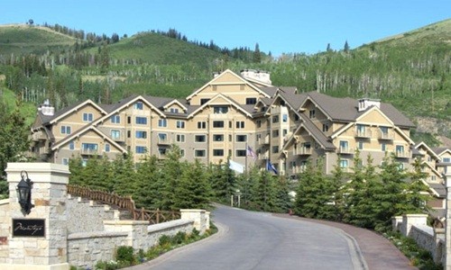 Năm nay, người siêu giàu ít chuộng bất động sản. Ảnh:Park City Real Estate