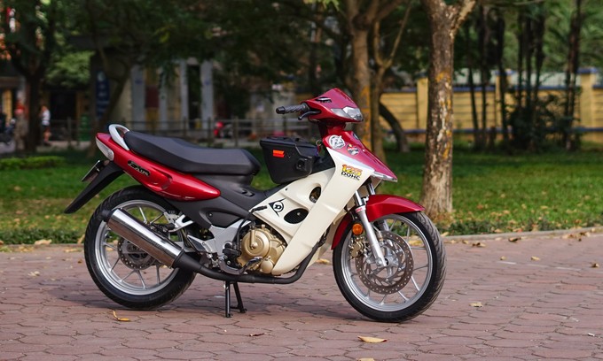 Suzuki FX 125 độ nhẹ của thanh niên 8X Hà Nội