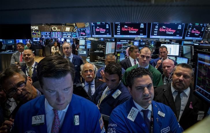 S&P 500 có lần thứ 53 trong năm thiết lập đỉnh cao lịch sử mới - Ảnh: Reuters