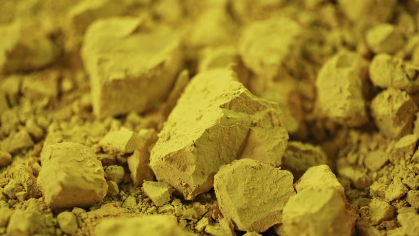 Giá uranium đạt mức cao nhất trong 12 năm khi các chính phủ ủng hộ năng lượng hạt nhân