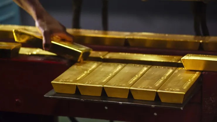 Hàng trăm tấn vàng ở châu Phi được buôn lậu vào UAE mỗi năm