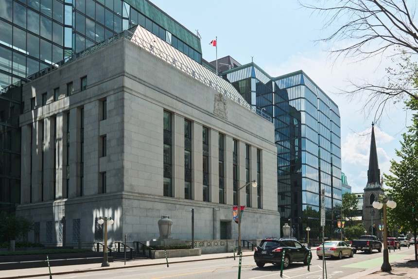 Ngân hàng Trung ương Canada cắt giảm lãi suất 25 điểm cơ bản