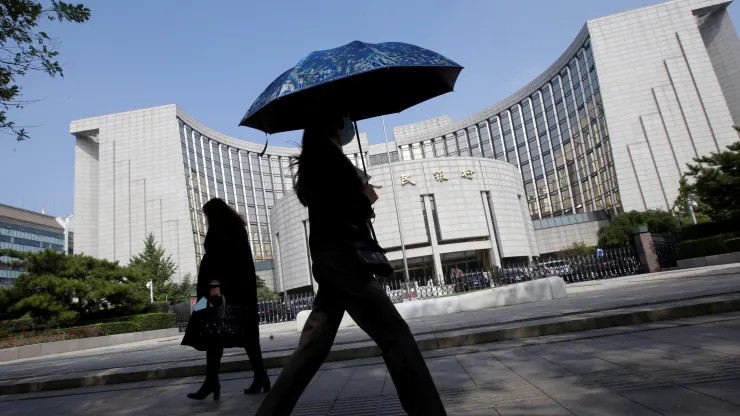 Fitch Ratings đẩy lùi kỳ vọng cắt giảm lãi suất của Trung Quốc sang năm tới
