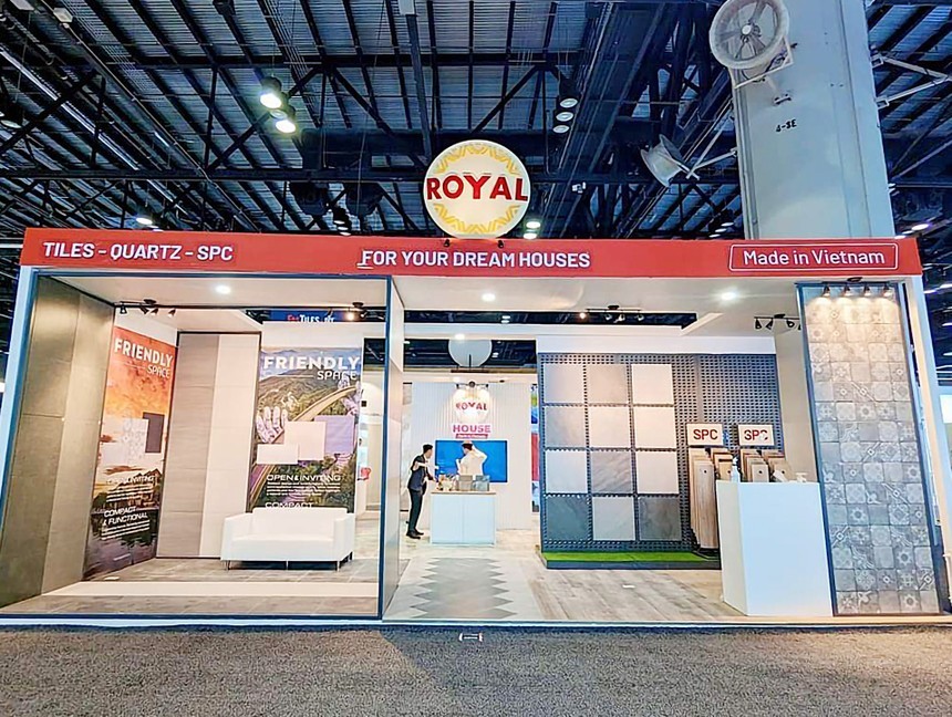 Royal Invest JSC (RYG) sẽ giao dịch trên sàn HOSE ngày 12/12 với giá tham chiếu 15.000 đồng/cổ phiếu