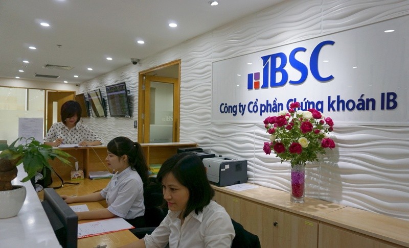 IBSC bất ngờ soán ngôi số 1 về thị phần môi giới trên UPCoM