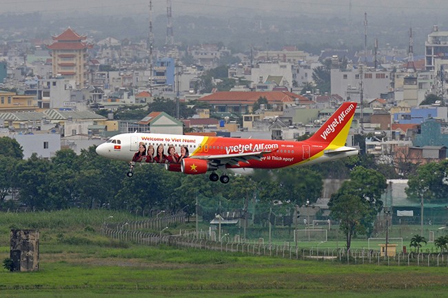 Vietjet hủy một số chuyến bay ngày 17/9 do bão Kalmaegi 