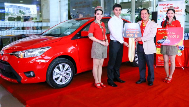 Xe Toyota của “Bay Vietjet – Trúng xe hơi” đến với chủ nhân