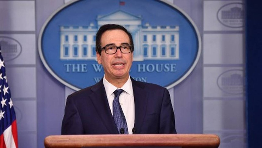 Bộ trưởng Tài chính Mỹ Steven Mnuchin tại cuộc họp báo hôm 16/10. Ảnh: AFP.