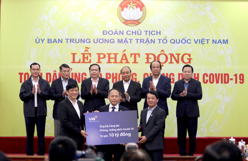 Ông Hàn Ngọc Vũ - Tổng giám đốc VIB tại Lễ phát động toàn dân phòng chống dịch Covid-19.