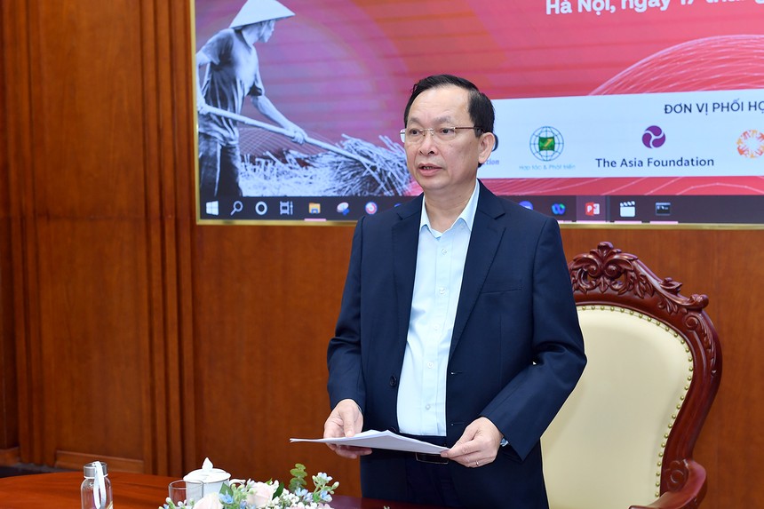 Phó Thống đốc thường trực NHNN Đào Minh Tú phát biểu tại Toạ đàm