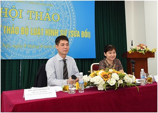 Ông Doãn Thanh Tuấn, Phó Cục trưởng Cục Quản lý và Giám sát bảo hiểm chủ trì Hội thảo