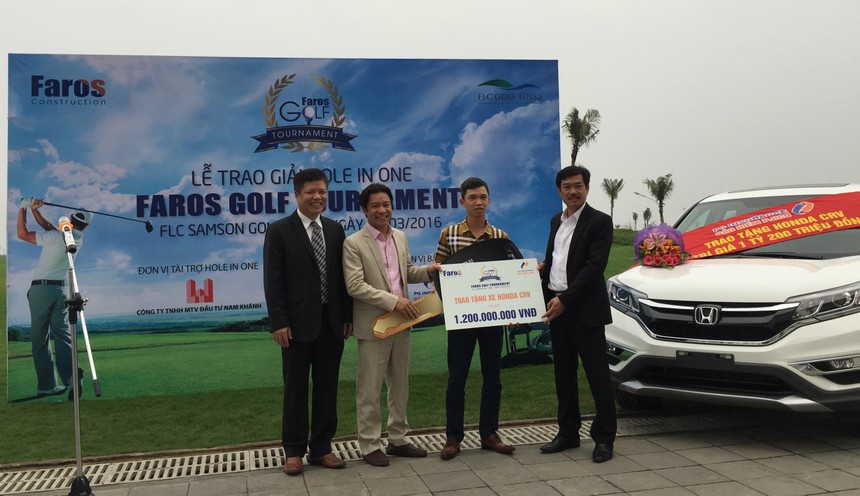 Trúng “hole in one”, golfer được Pjico trao giải thưởng Honda CRV