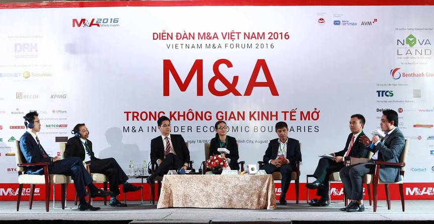 Các chuyên gia và doanh nghiệp trao đổi tại phiên thảo luận thứ 3, Diễn đàn M&A 2016