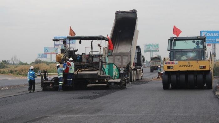 Tuyến cao tôc Trung Lương - Mỹ Thuận đang được đẩy nhanh tiến độ thi công để có thể hoàn thành trong năm 2021.