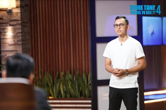 Phước Thành đến Shark Tank để kêu gọi 1 tỷ đồng cho 10% cổ phần.