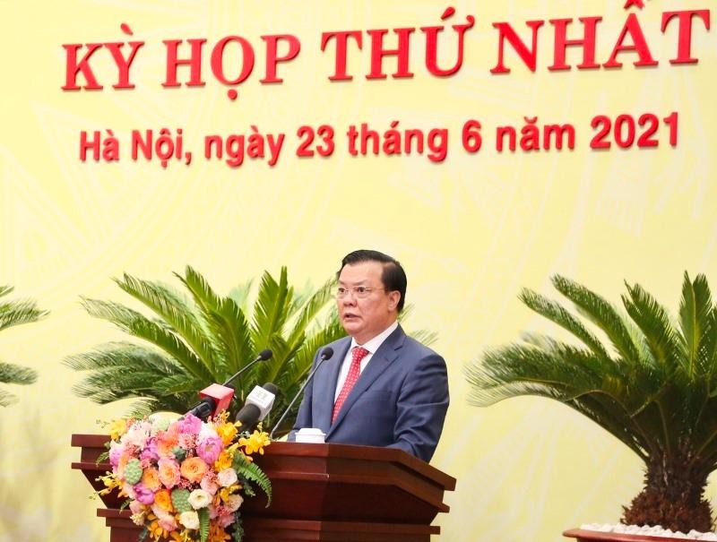 Bí thư Thành ủy Hà Nội Đinh Tiến Dũng phát biểu tại Kỳ họp thứ nhất HĐND thành phố Hà Nội, sáng 23/6. (Ảnh: Thanh Hải).