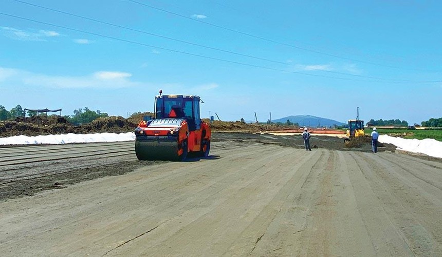 Thi công Dự án đường cao tốc Bắc - Nam phía Đông, đoạn Mai Sơn - Quốc lộ 45.