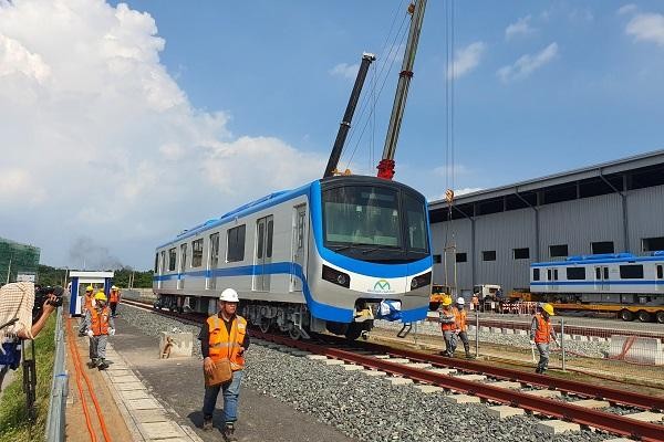 Nhiều toa tàu Metro số 1 đã cập cảng TP.HCM và chuyển về Depot Long Bình để chuẩn bị chạy thử. (Ảnh: Lê Toàn)