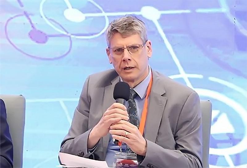 GS. Jonathan Pincus, Cố vấn kinh tế cao cấp của Chương trình Phát triển Liên hợp quốc (UNDP) 