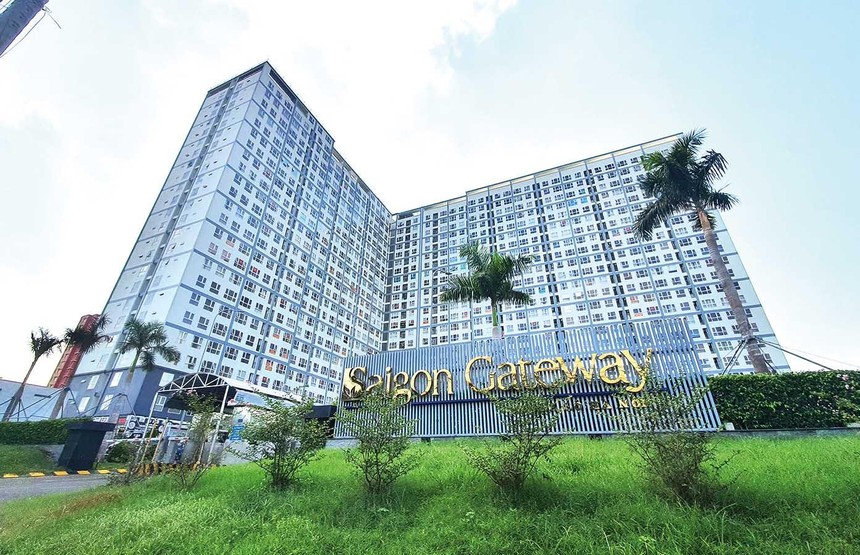 Chung cư Saigon Gateway - một trong những điểm nóng tranh chấp giữa chủ đầu tư và người dân liên quan đến sổ hồng Ảnh: Trọng Tín