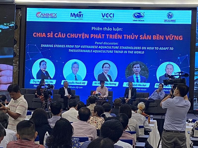 Đại biểu chia sẻ các mô hình hiệu quả về phát triển thủy sản bền vững tại Diễn đàn