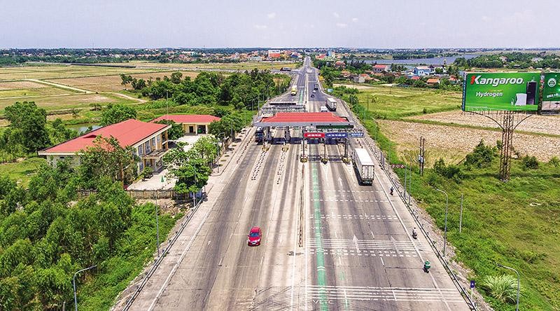 Trạm thu phí Quán Hàu tại Km671, Quốc lộ 1 hiện có mức doanh thu quá thấp so với phương án tài chính ban đầu. Ảnh: A.M