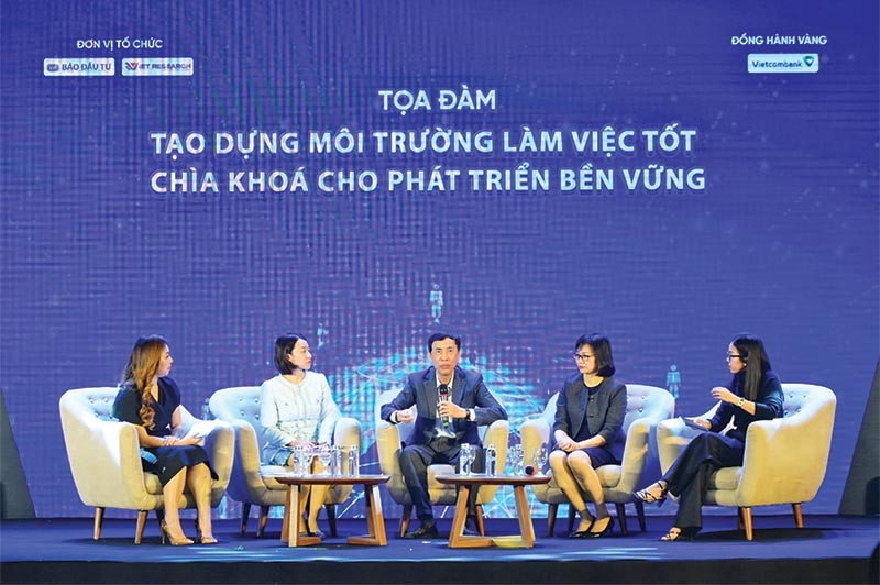 Theo các chuyên gia tại tọa đàm, những gì đang diễn ra trên thị trường lao động, việc làm chỉ là những khó khăn trước mắt