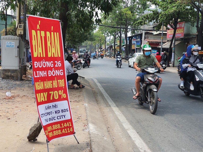 Chủ đầu tư dự án tung hàng ra thị trường. Ảnh: Lê Toàn 