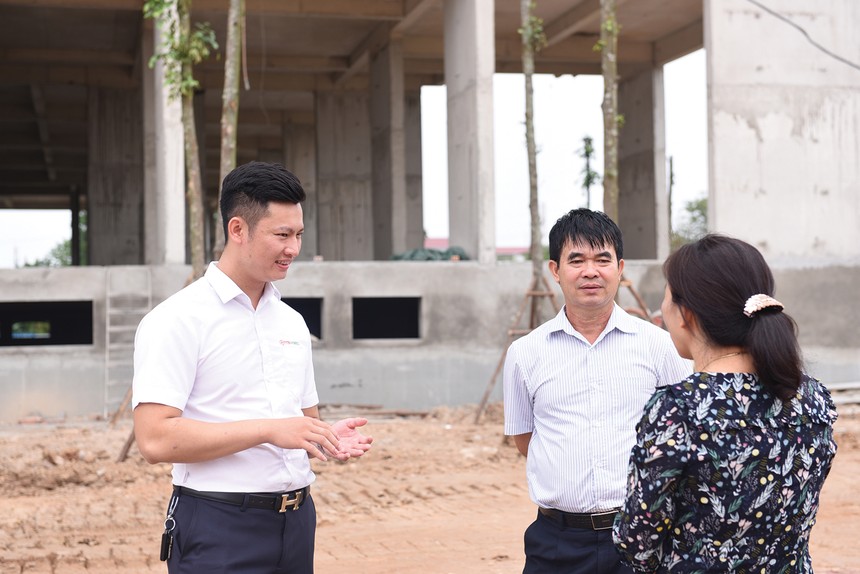 Khi mua bất động sản hình thành trong tương lai, bên mua thường là bên bị động. Ảnh: Dũng Minh 