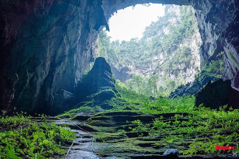 Lối vào Hố Sụt ở Hang Sơn Đoòng. (Ảnh: Báo Tổ quốc)