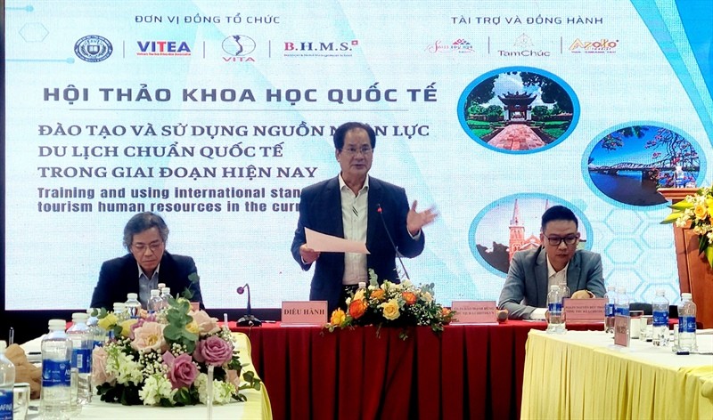 Hội thảo thu hút sự tham gia của hơn 100 diễn giả, chuyên gia, nhà khoa học, nhà quản lý, các doanh nghiệp du lịch. 