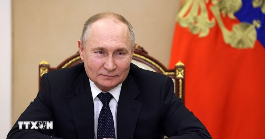 Tổng thống Nga Vladimir Putin tại cuộc họp trực tuyến ở Moskva. (Ảnh: AFP/TTXVN)