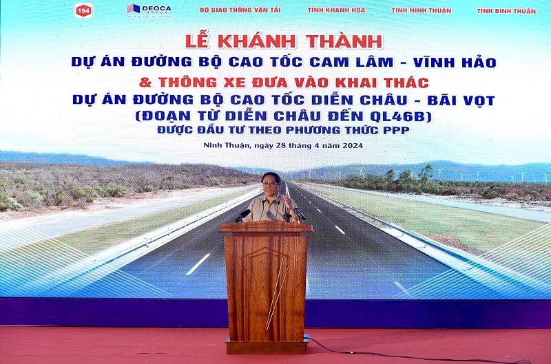 Thủ tướng Phạm Minh Chính phát lệnh khánh thành Dự án thành phần cao tốc Cam Lâm - Vĩnh Hảo và thông xe đưa vào khai thác Dự án thành phần cao tốc Diễn Châu - Bãi Vọt (đoạn từ Diễn Châu đến Quốc lộ 46B).