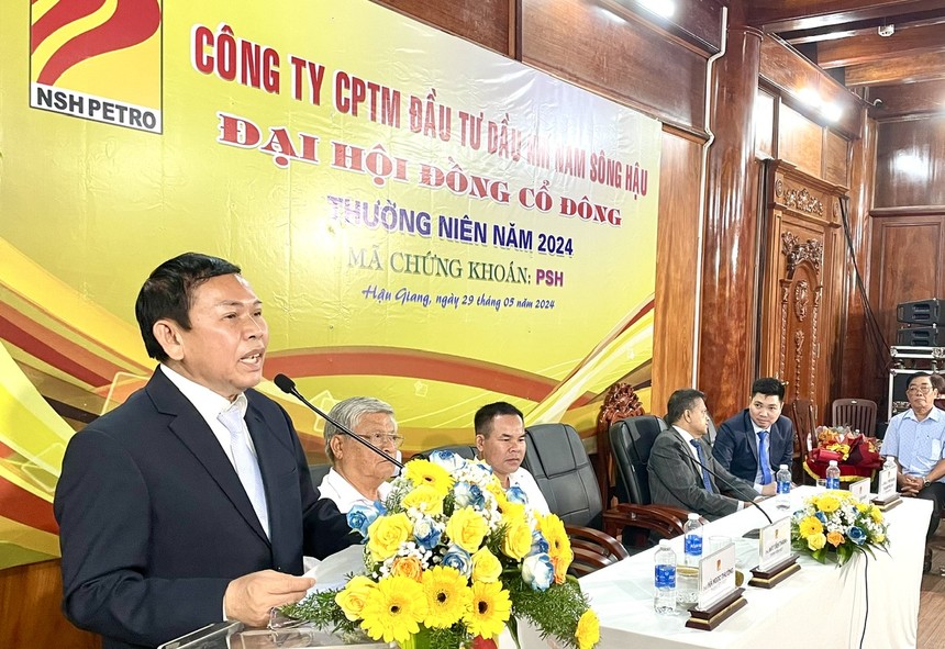 Ông Mai Văn Huy, Chủ tịch HĐQT NSH Petro phát biểu tại Đại hội đồng cổ đông thường niên Công ty năm 2024