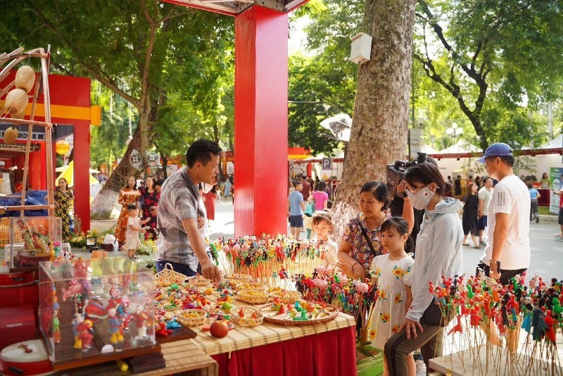 Quảng bá, giới thiệu sản phẩm làng nghề của Thủ đô Hà Nội đến với đông đảo người dân TP.HCM.