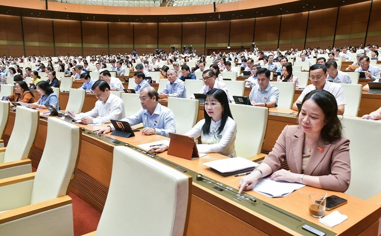 Quốc hội bấm nút điều chỉnh chương trình Kỳ họp.