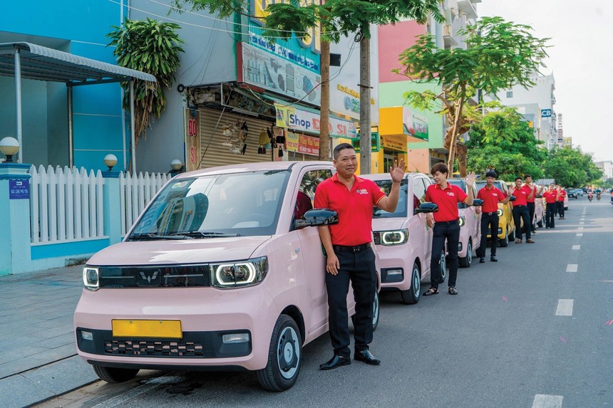 Nhiều nhiều hãng taxi truyền thống đã lên kế hoạch điện hoá 100% phương tiện