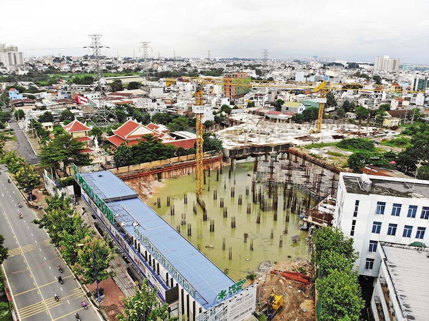 Dự án khu chung cư và thương mại Metro Star vẫn bất động sau thông tin được giải cứu. Ảnh: Gia Huy 